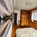 Z Widokiem Na Giewont- Split Ac, Private Terrace, Private Parking Apartmán